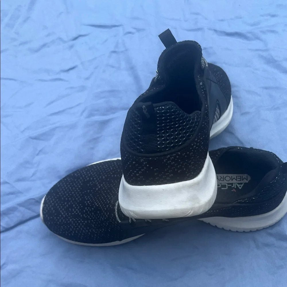 Stylish Black Sneakers for Men